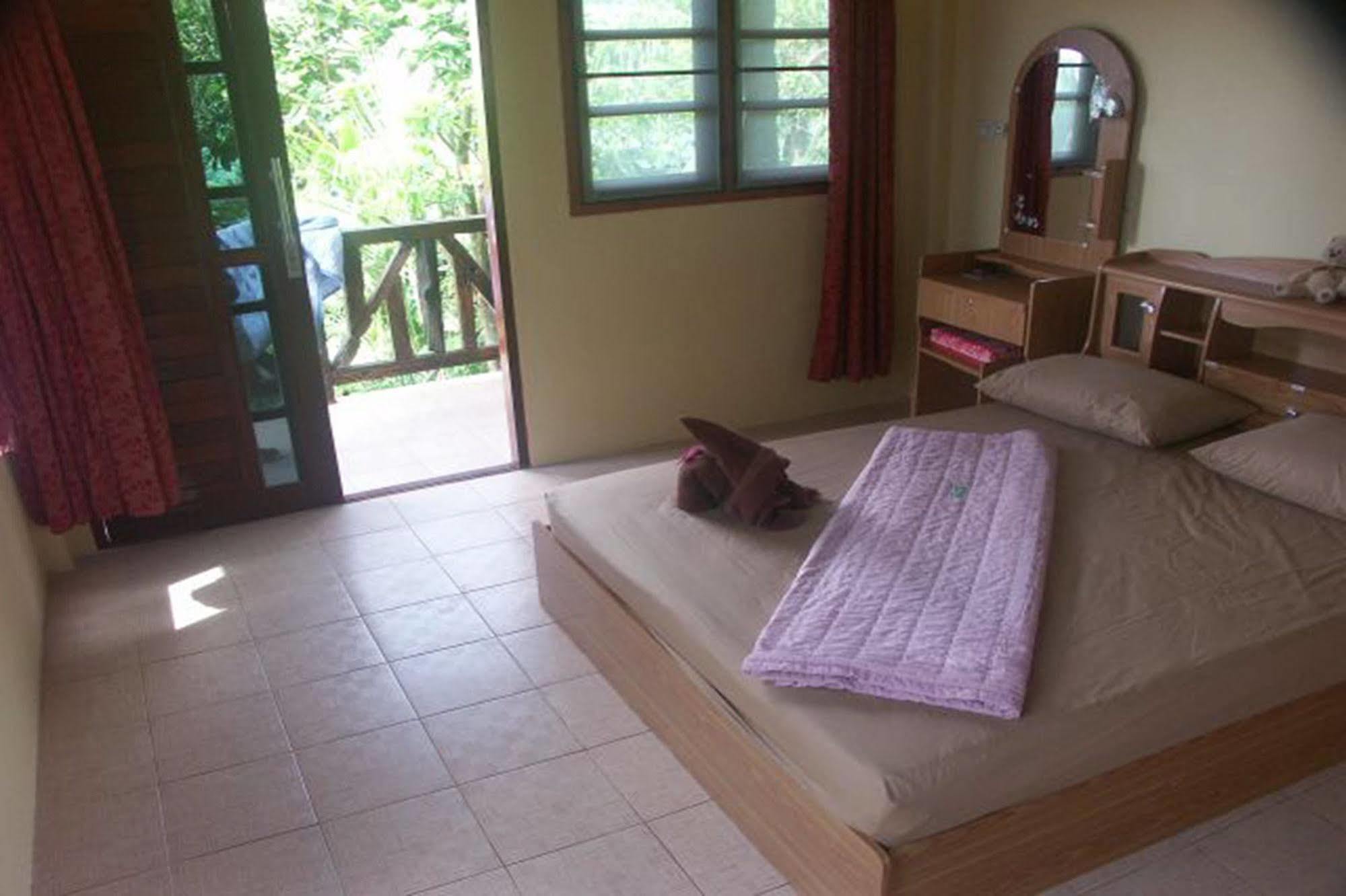 Koh Chang Hut Hotel Luaran gambar